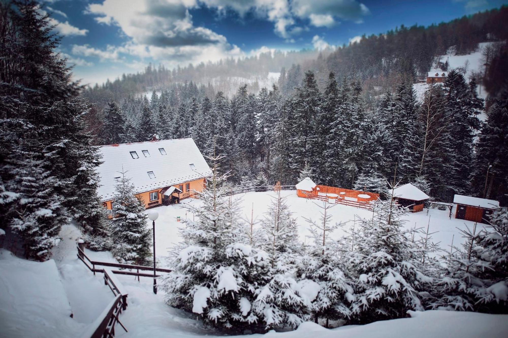 Osrodek Wypoczynkowy Iskra Hotel Piwniczna-Zdroj Екстериор снимка